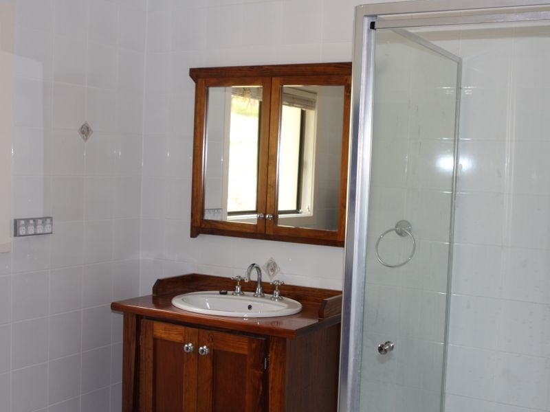 5 Harolds Cross Road, Captains Flat NSW 2623