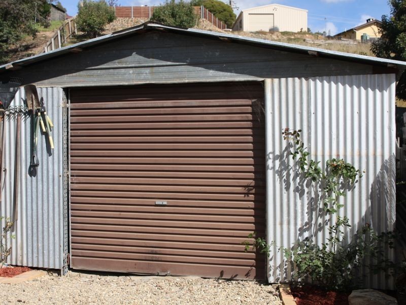 30 Kurrajong Street, Captains Flat NSW 2623