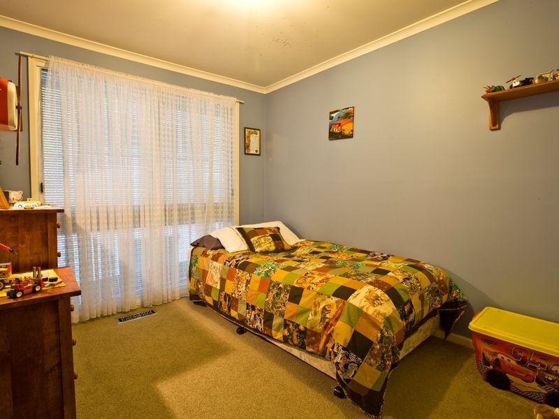 28 Agnes Avenue, Queanbeyan NSW 2620