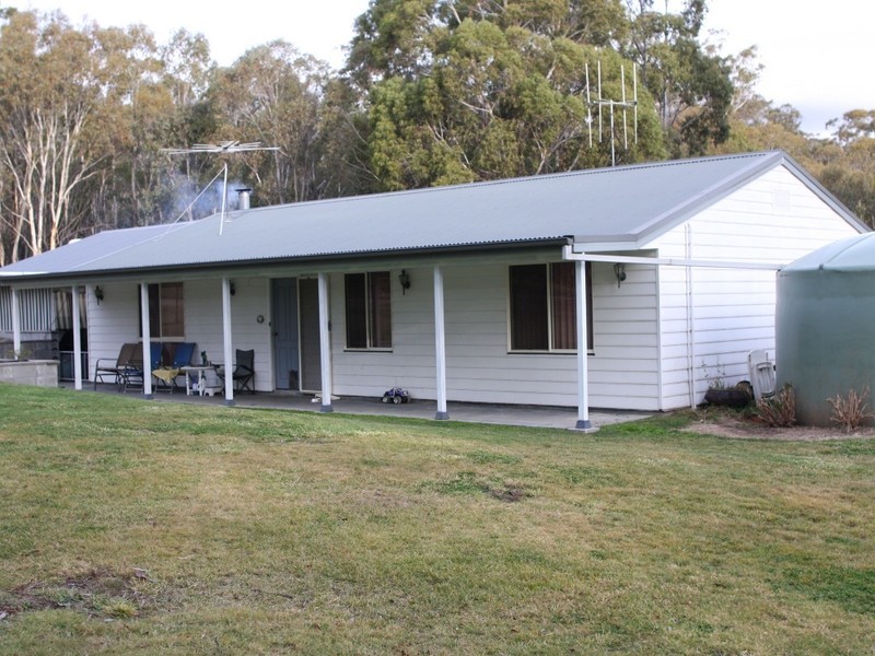 80 Harrolds Cross Road, Captains Flat NSW 2623