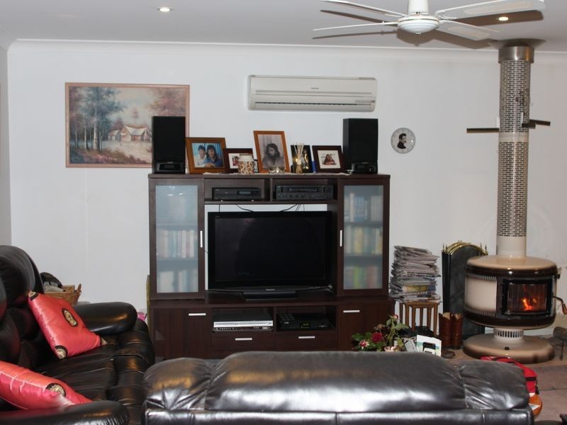 80 Harrolds Cross Road, Captains Flat NSW 2623