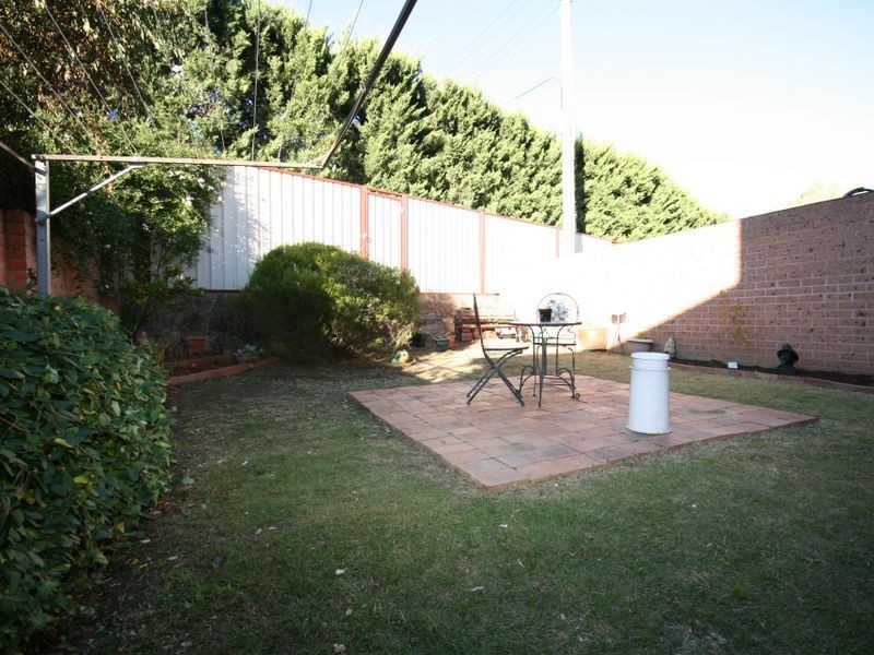 4/14 Ford Street, Queanbeyan NSW 2620