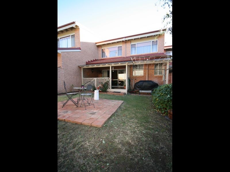 4/14 Ford Street, Queanbeyan NSW 2620