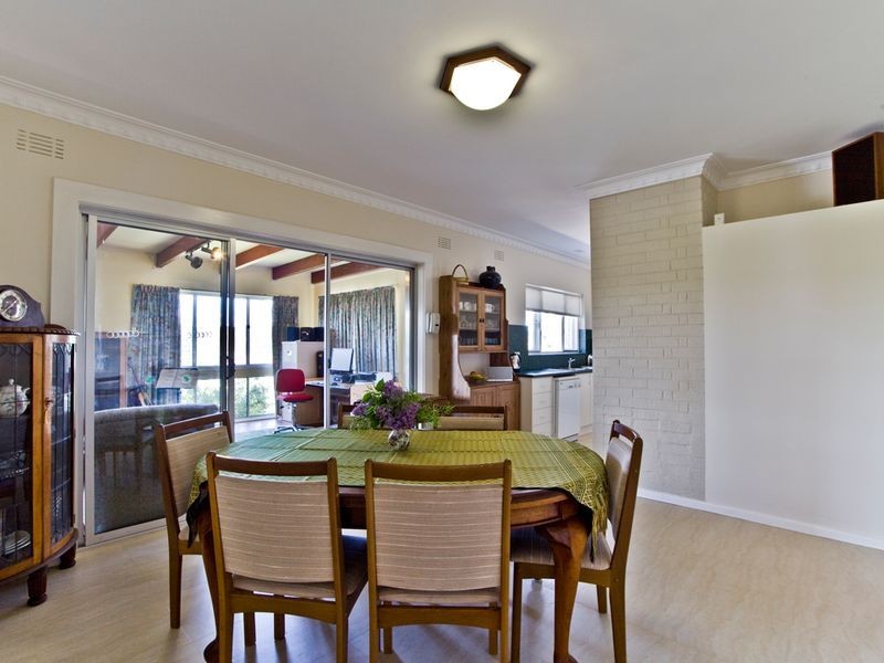 2 Atholbar Way, Queanbeyan NSW 2620