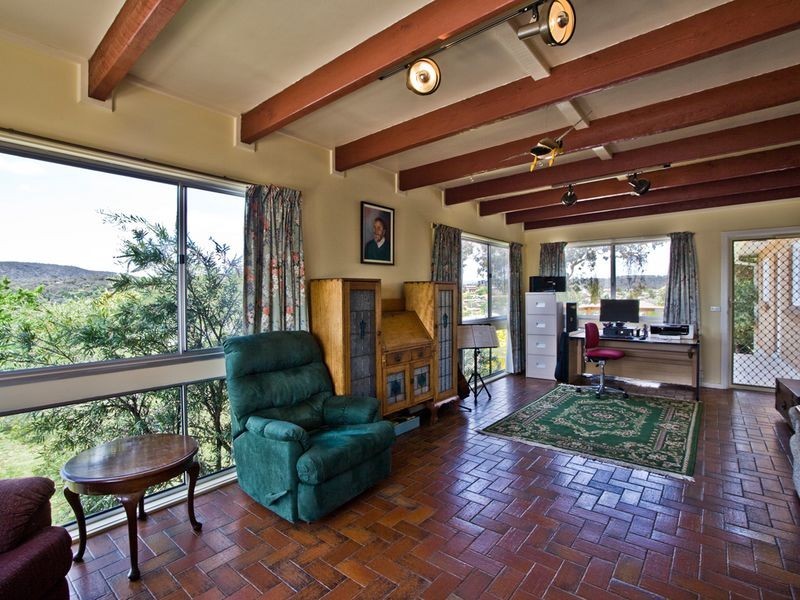 2 Atholbar Way, Queanbeyan NSW 2620