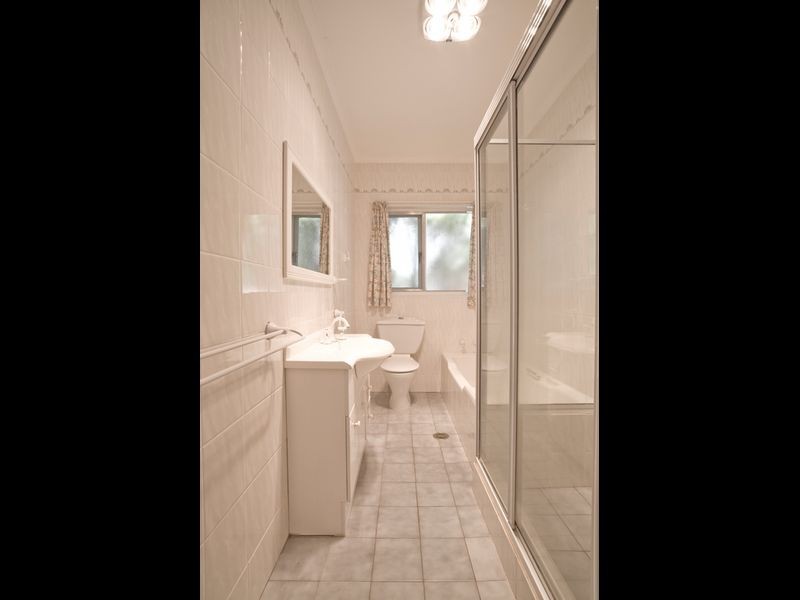 2 Atholbar Way, Queanbeyan NSW 2620