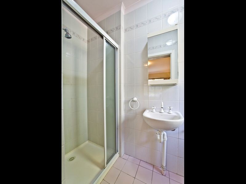 2 Atholbar Way, Queanbeyan NSW 2620