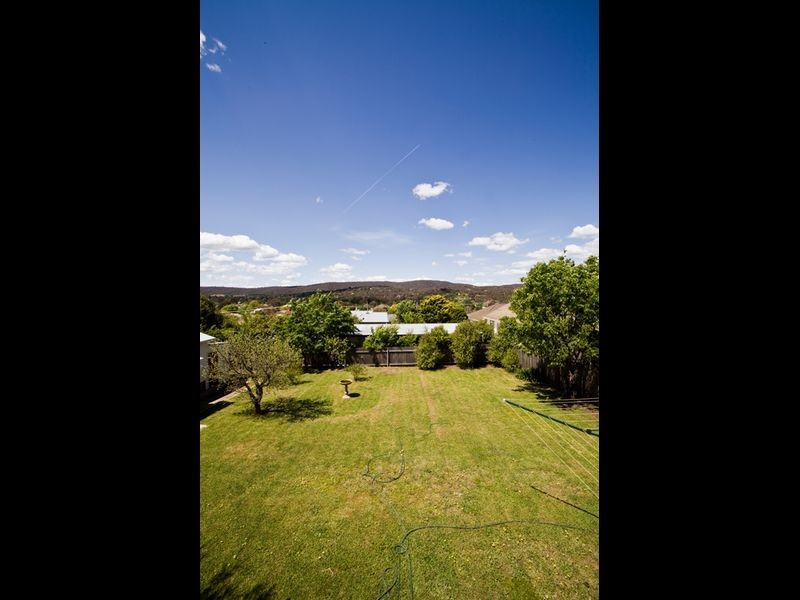 2 Atholbar Way, Queanbeyan NSW 2620