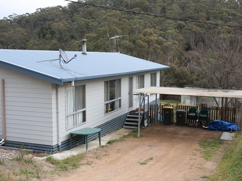 21 Schardt Street, Captains Flat NSW 2623