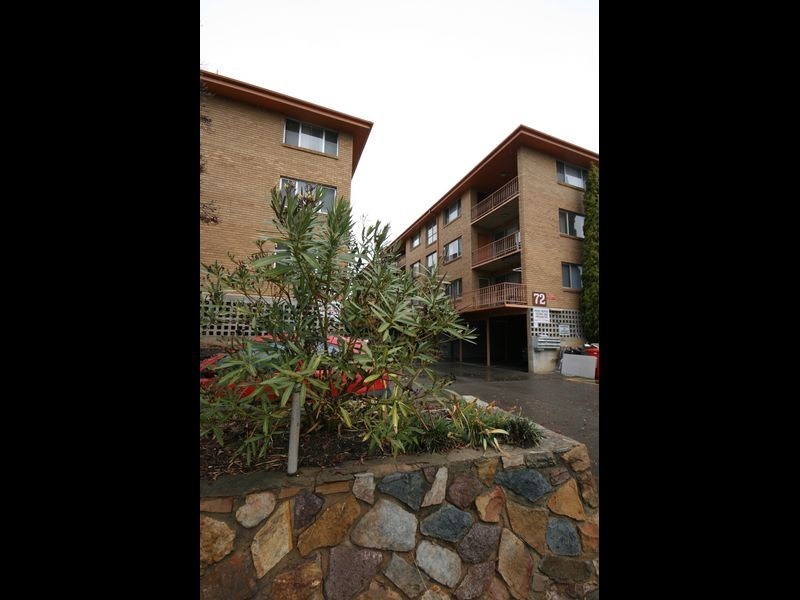 17/70-72 Uriarra Road, Queanbeyan NSW 2620