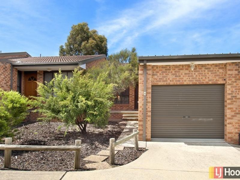 4/24 Carrington Street, Queanbeyan NSW 2620