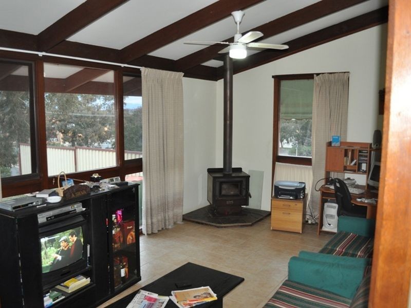 37 John Bull Street, Queanbeyan NSW 2620