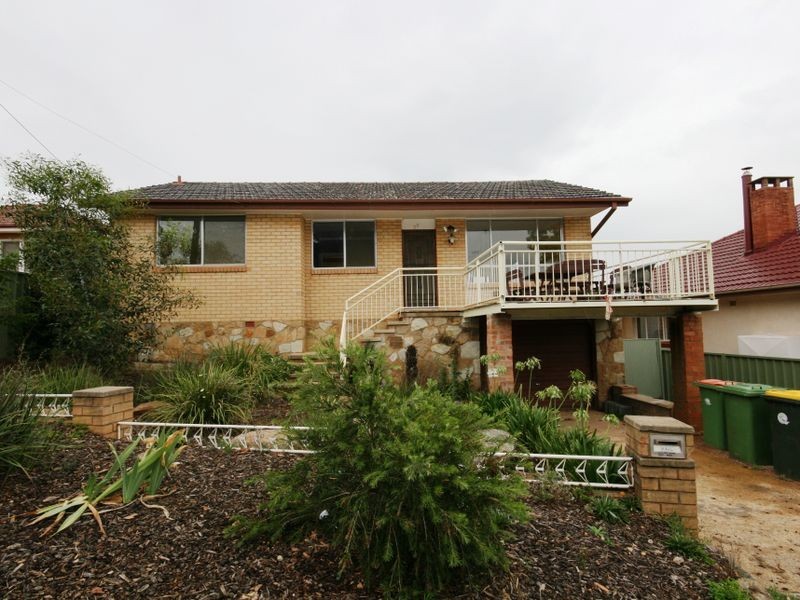 39 Crest Road, Queanbeyan NSW 2620