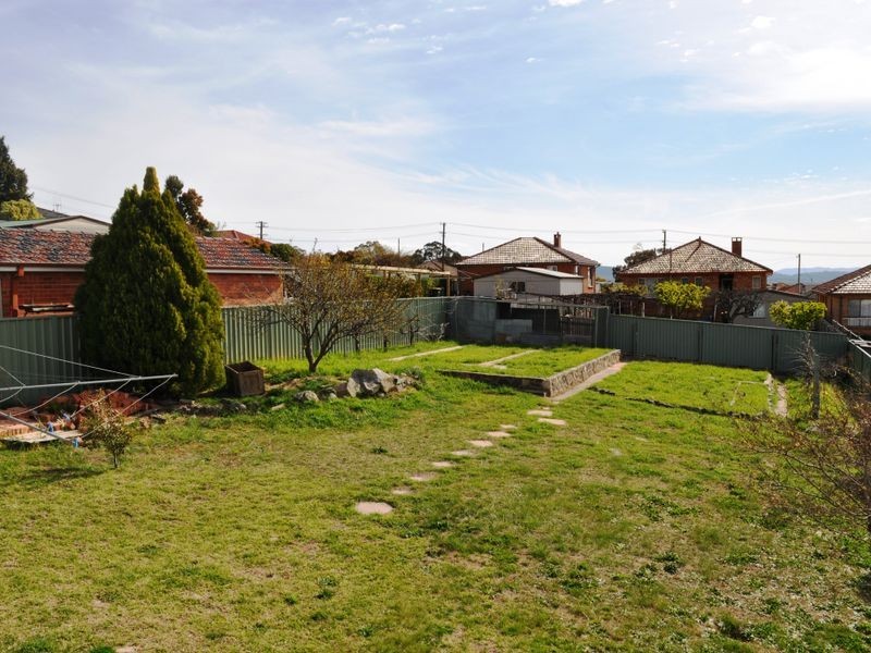 39 Crest Road, Queanbeyan NSW 2620