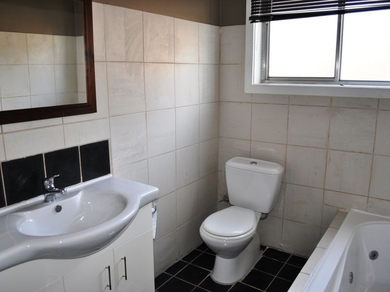 39 Crest Road, Queanbeyan NSW 2620