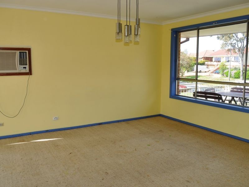 39 Crest Road, Queanbeyan NSW 2620