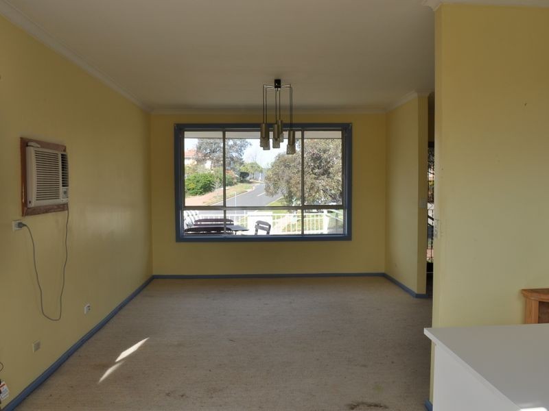 39 Crest Road, Queanbeyan NSW 2620