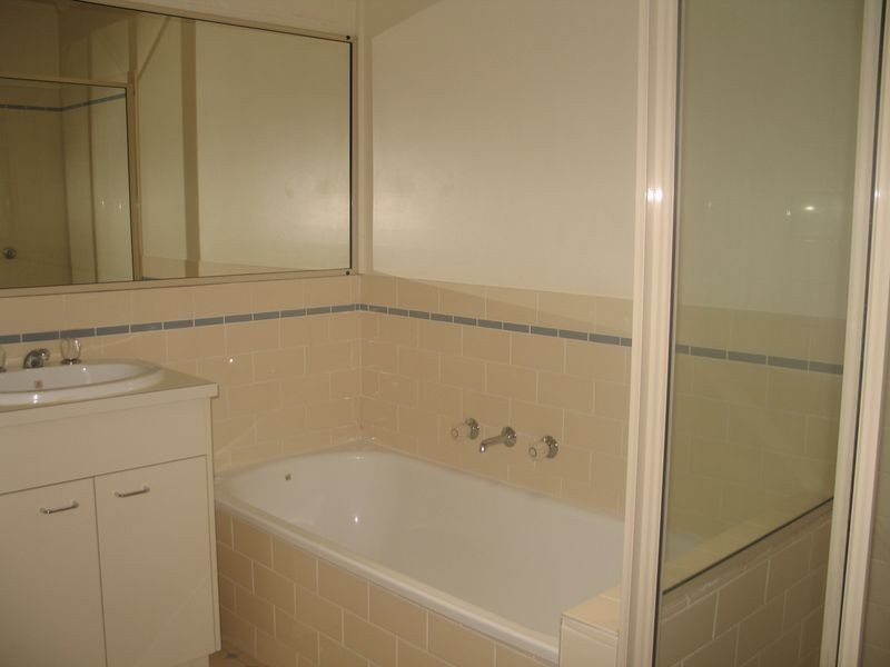 11/94 Collett Street, Queanbeyan NSW 2620