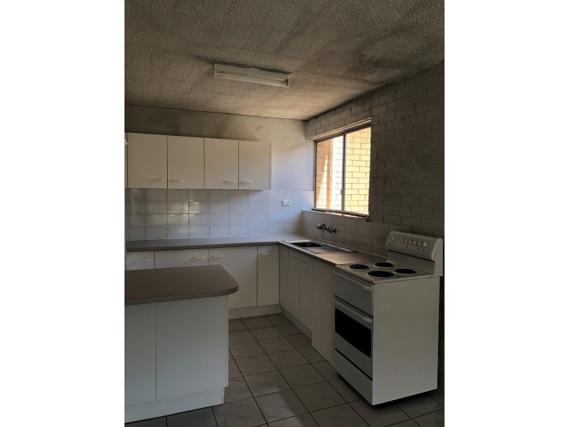 7/63 Molonglo Street, Queanbeyan NSW 2620