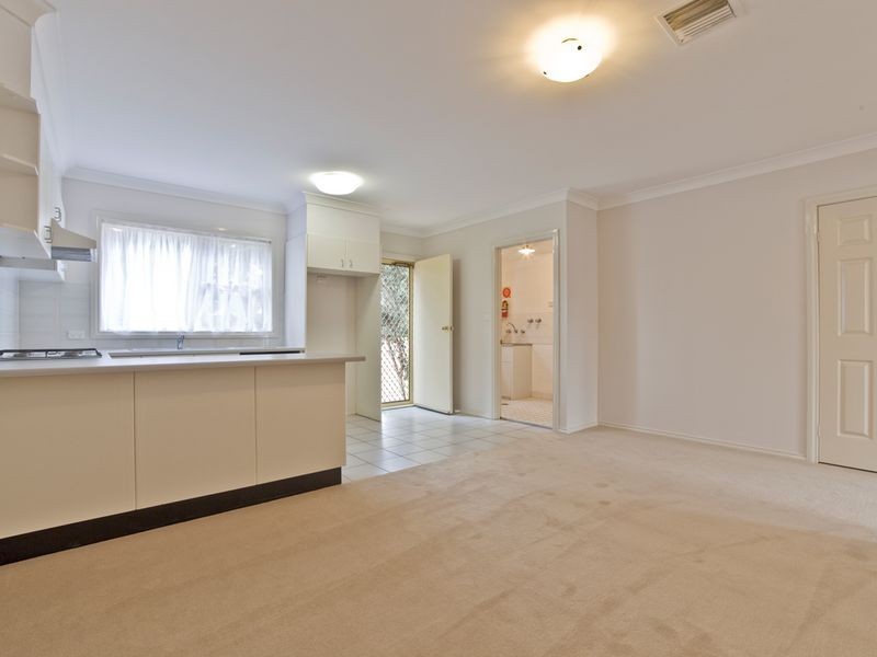 8/44 Carrington Street, Queanbeyan NSW 2620