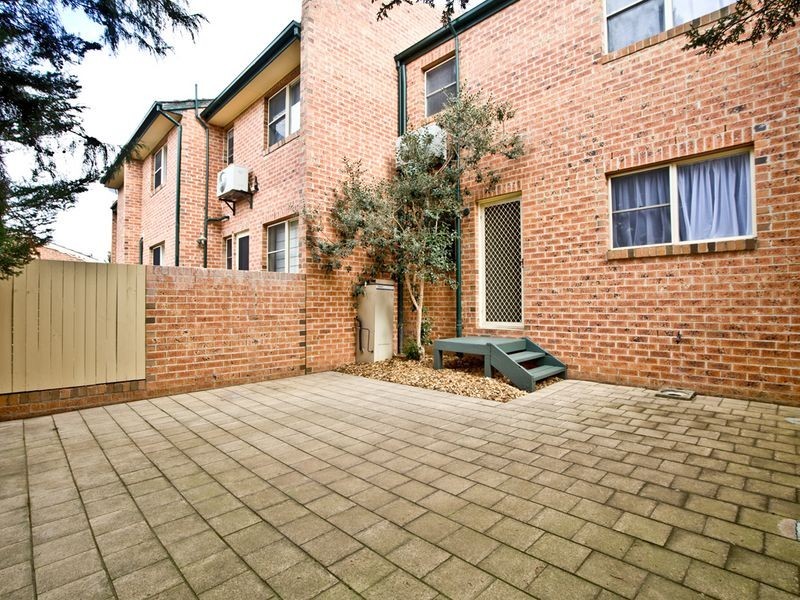 8/44 Carrington Street, Queanbeyan NSW 2620