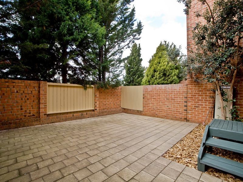 8/44 Carrington Street, Queanbeyan NSW 2620