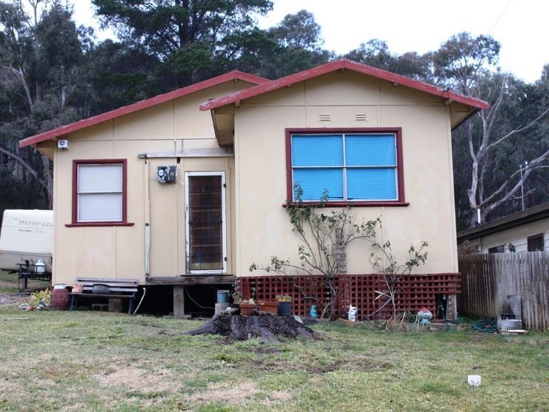 250 & 252 Foxlow Street, Captains Flat NSW 2623