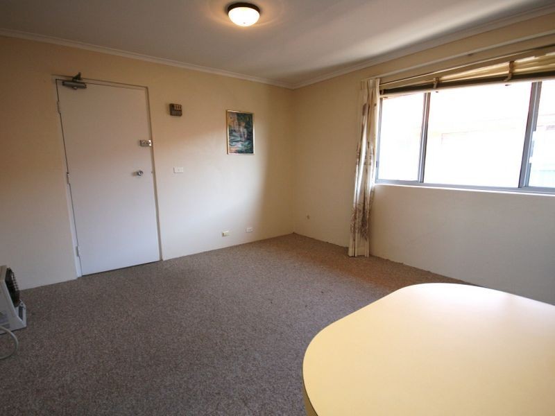 9/70 Uriarra Road, Queanbeyan NSW 2620