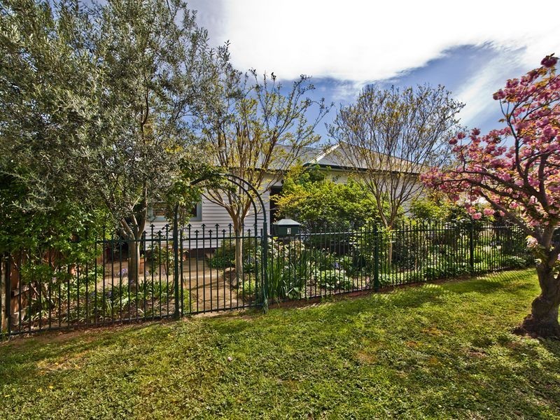 3 Bruce Street, Queanbeyan NSW 2620