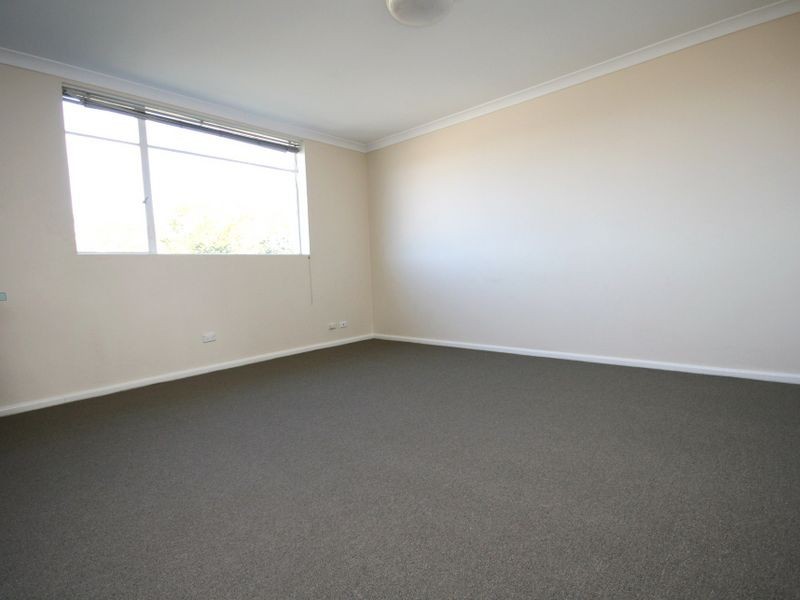 11/8-10 Stornaway Road, Queanbeyan NSW 2620