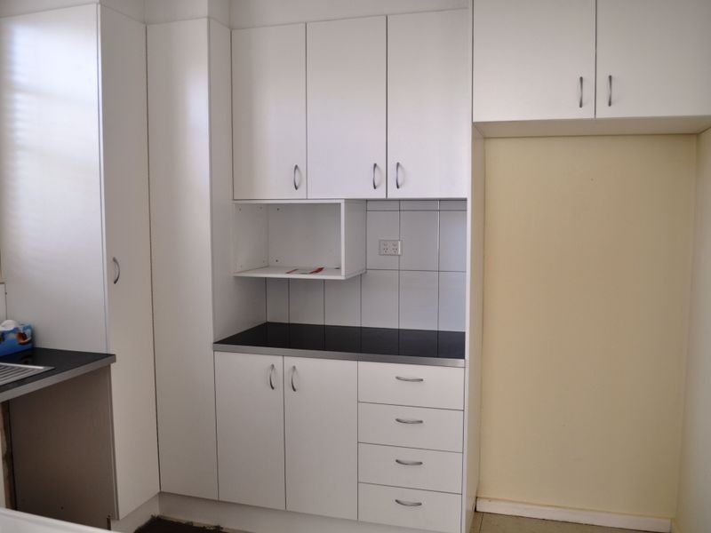 8 Atholbar Way, Queanbeyan NSW 2620