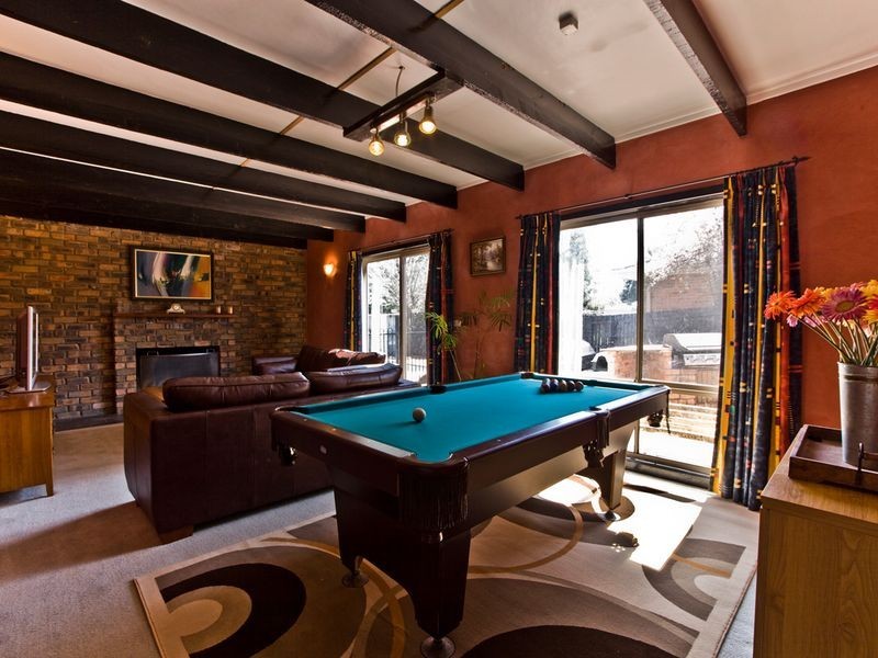 32 Walker Crescent, Jerrabomberra NSW 2619