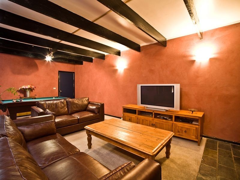 32 Walker Crescent, Jerrabomberra NSW 2619