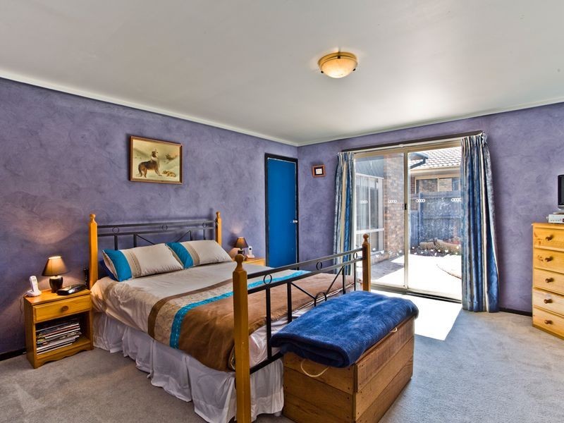 32 Walker Crescent, Jerrabomberra NSW 2619