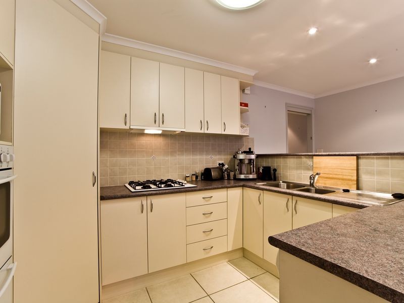 11 Rolfe Place, Queanbeyan NSW 2620