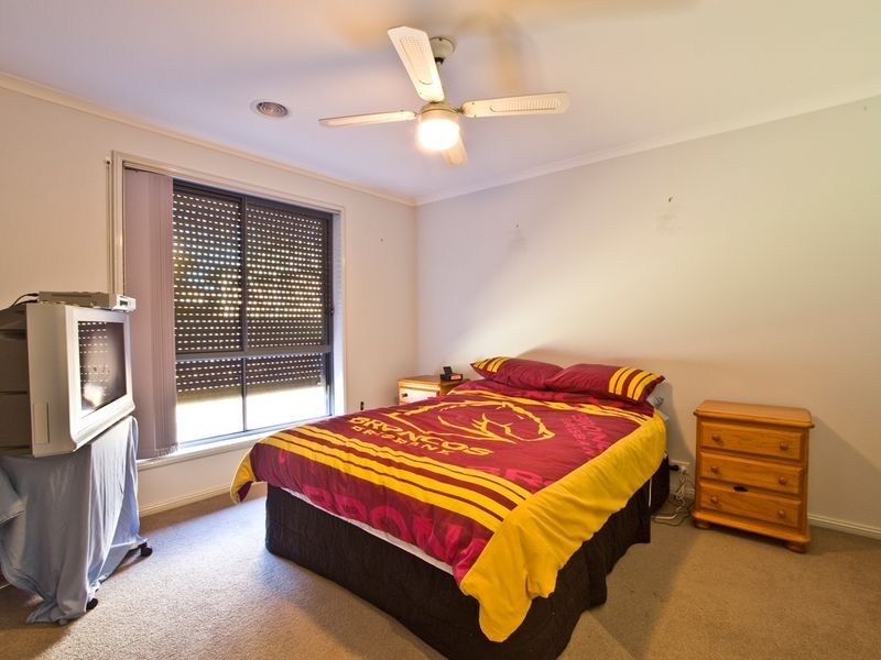11 Rolfe Place, Queanbeyan NSW 2620