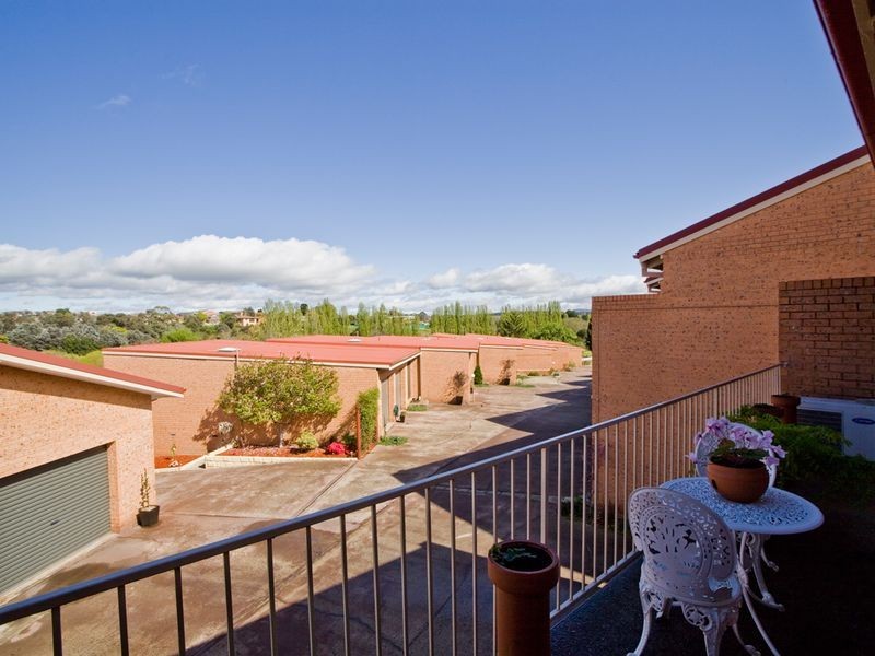 8/14 Ford Street, Queanbeyan NSW 2620