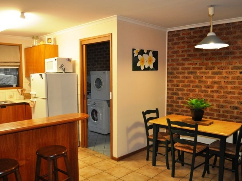 7/24 Carrington Street, Queanbeyan NSW 2620
