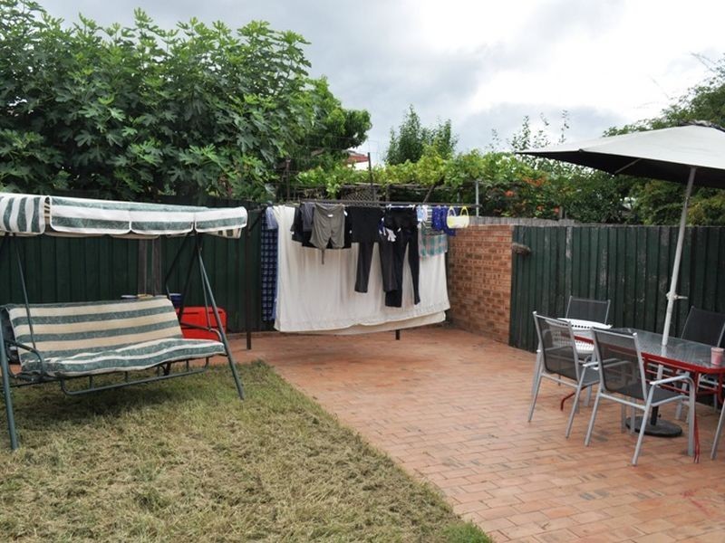 7/24 Carrington Street, Queanbeyan NSW 2620