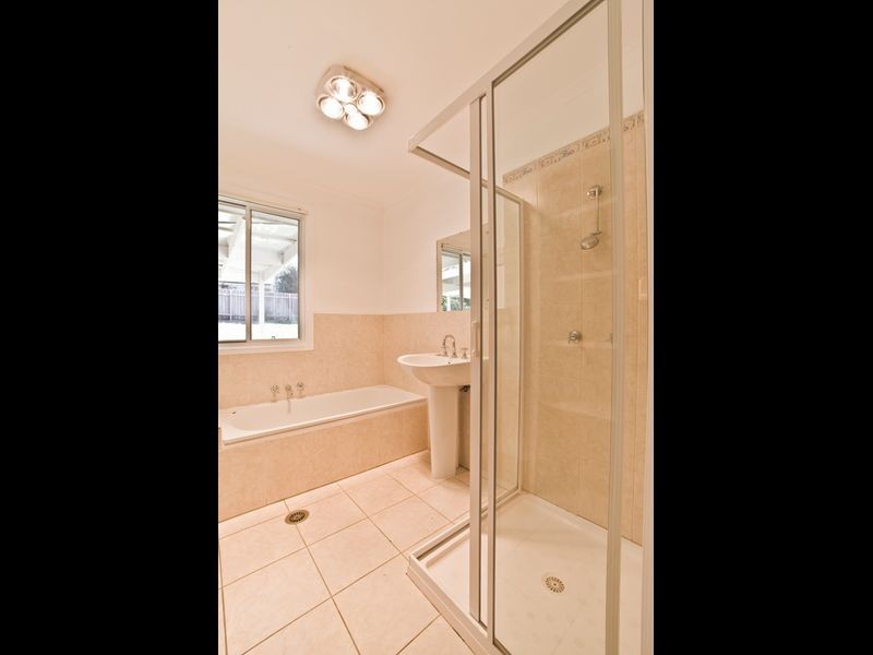 10 Doyle Place, Queanbeyan NSW 2620