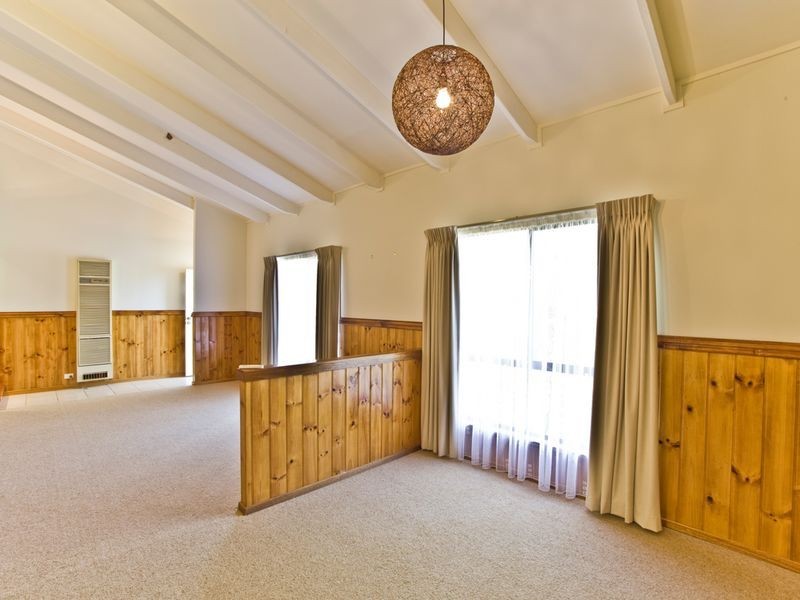 10 Doyle Place, Queanbeyan NSW 2620