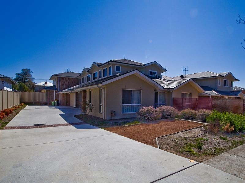 1/23 Donald Road, Queanbeyan NSW 2620