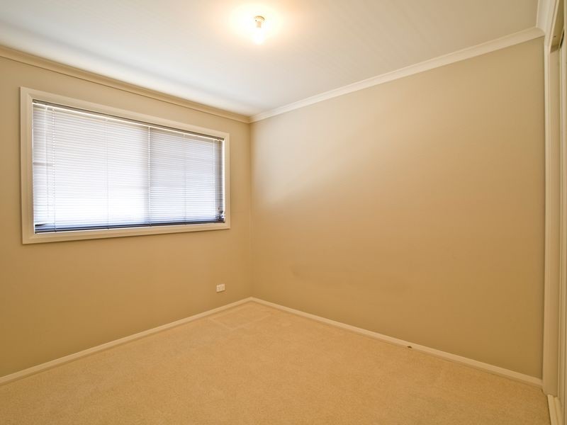 1/23 Donald Road, Queanbeyan NSW 2620