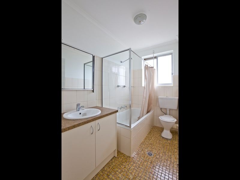 12/30 Trinculo Place, Queanbeyan NSW 2620