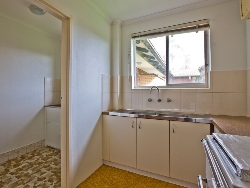 12/30 Trinculo Place, Queanbeyan NSW 2620