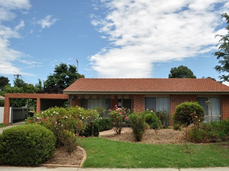 2 Coombe Street, Bonython ACT 2905