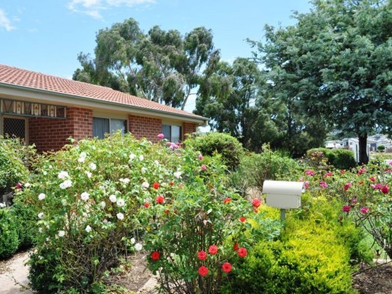 2 Coombe Street, Bonython ACT 2905