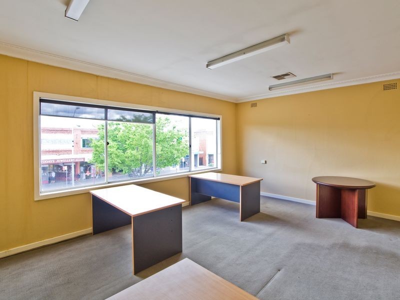 70 Monaro Street, Queanbeyan NSW 2620
