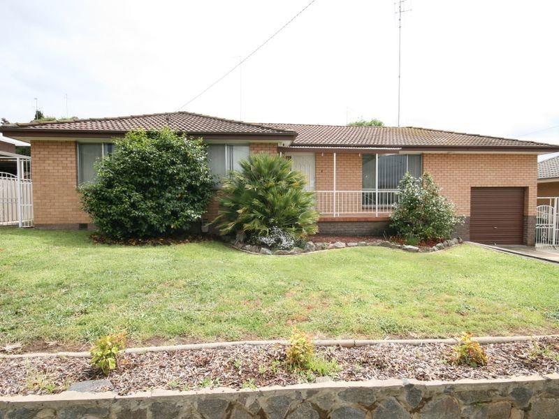 6 Cassina Street, Queanbeyan NSW 2620