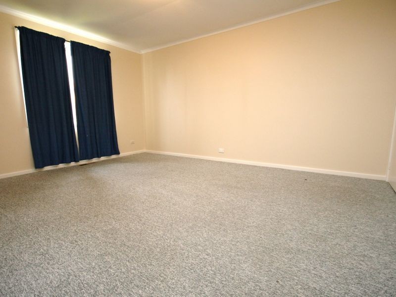 6 Cassina Street, Queanbeyan NSW 2620